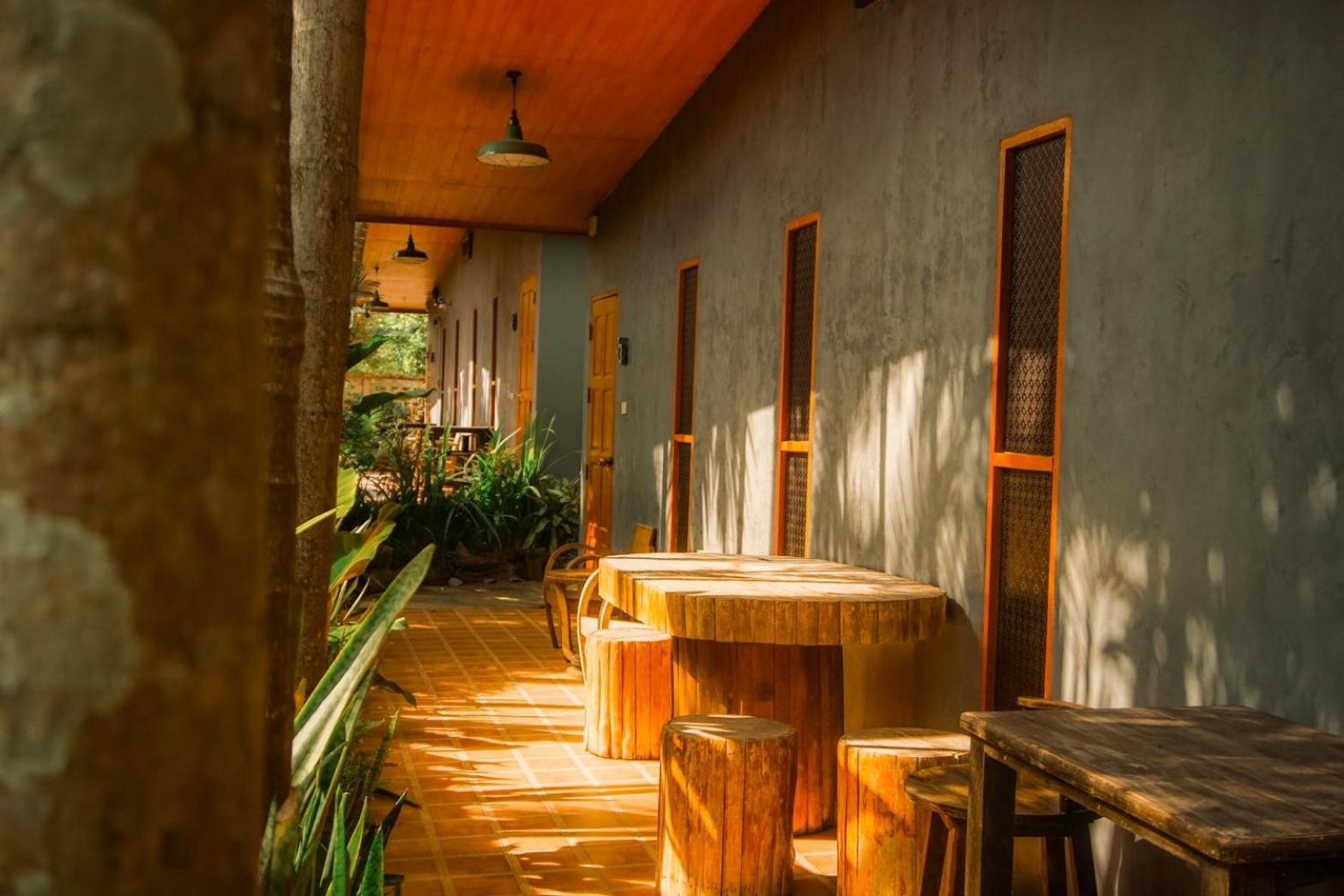 Huen San Fang hotel โรงแรมเฮือนแสนฝาง Exterior foto